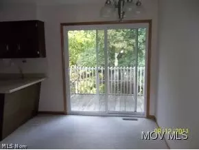 135 E Audrey Dr, Washington, WV 26181 photo 3