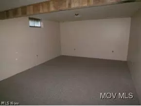 212 E 10th St, Williamstown, WV 26187 photo 11