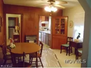 708 46th St, Vienna, WV 26105 photo 6