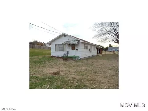 708 46th St, Vienna, WV 26105 photo 1