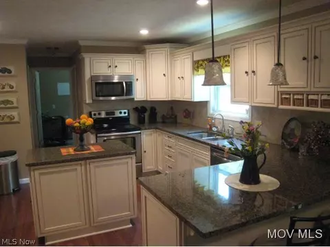 816 Buckner Bend Rd, Walker, WV 26180 photo 6