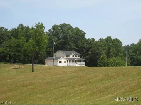 816 Buckner Bend Rd, Walker, WV 26180 photo 3