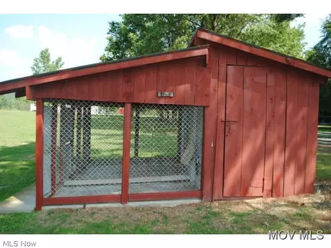 239 Upshur, Walker, WV 26180 photo 17