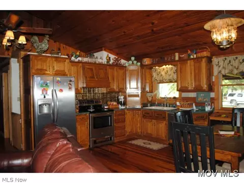239 Upshur, Walker, WV 26180 photo 3