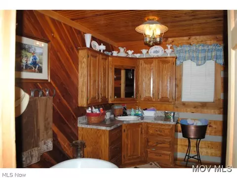 239 Upshur, Walker, WV 26180 photo 12