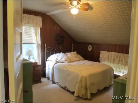 200 E 9th St, Williamstown, WV 26187 photo 11