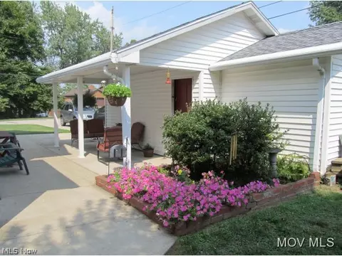 200 E 9th St, Williamstown, WV 26187 photo 14