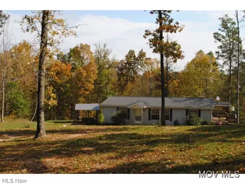 759 Oak Grove Rd, Walker, WV 26180 photo 1