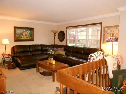 705 58th St, Vienna, WV 26105 photo 3
