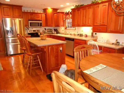 705 58th St, Vienna, WV 26105 photo 9