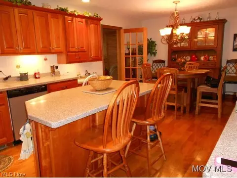 705 58th St, Vienna, WV 26105 photo 10