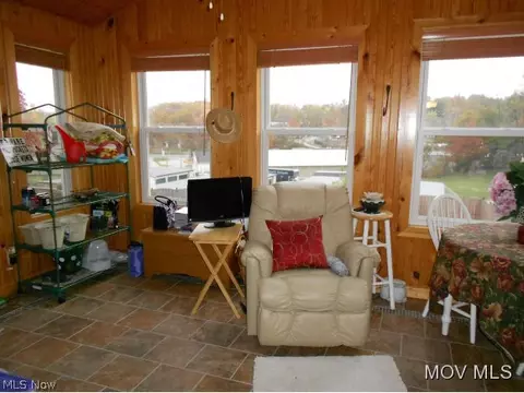 705 58th St, Vienna, WV 26105 photo 5
