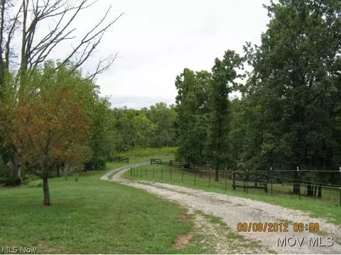 28 Briarbey Ln, Fleming, OH 45729 photo 11