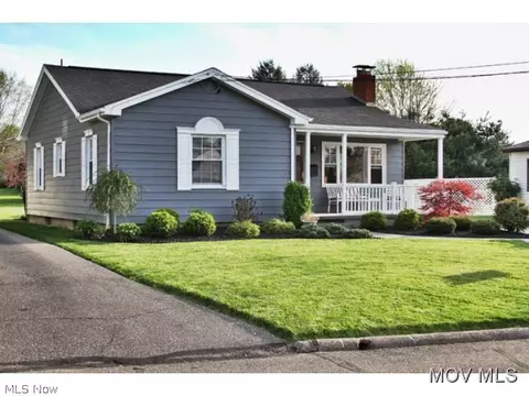 122 E 6th St, Williamstown, WV 26187 photo 1