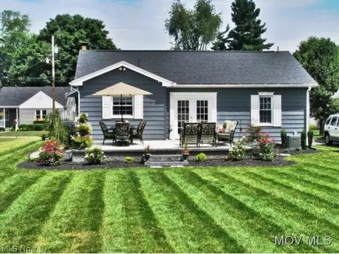 122 E 6th St, Williamstown, WV 26187 photo 23