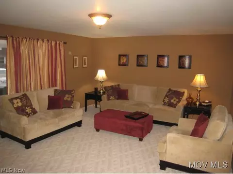 5406 3rd Ave, Vienna, WV 26105 photo 4