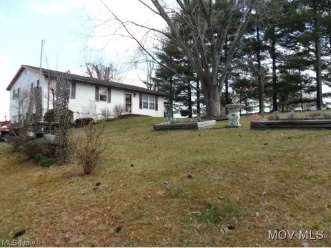 1325 Rocky Point Rd, Fleming, OH 45729 photo 1