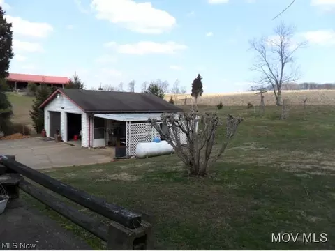 1325 Rocky Point Rd, Fleming, OH 45729 photo 4