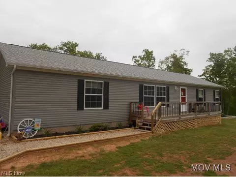 232 Bunker Rd, Walker, WV 26180 photo 2