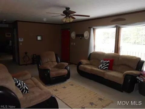 232 Bunker Rd, Walker, WV 26180 photo 5