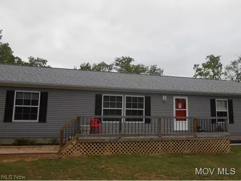 232 Bunker Rd, Walker, WV 26180 photo 3