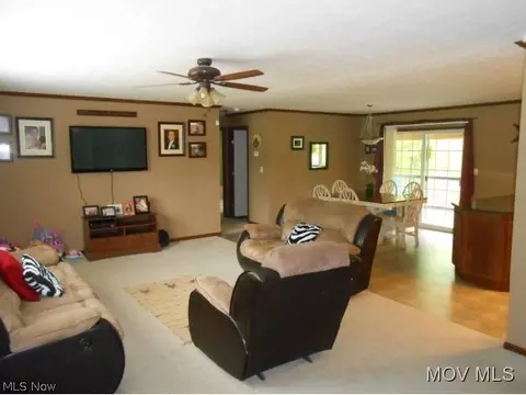 232 Bunker Rd, Walker, WV 26180 photo 4