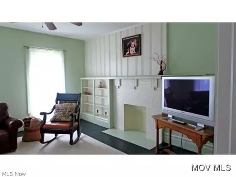 115 Elm St, Belpre, OH 45714 photo 7