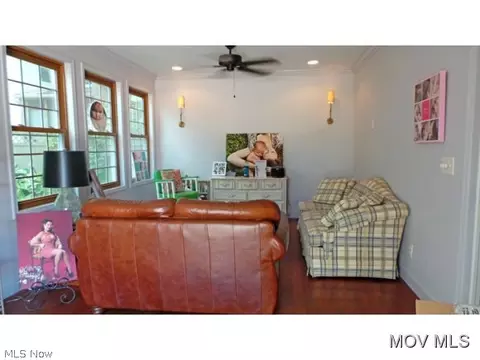 115 Elm St, Belpre, OH 45714 photo 10