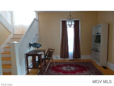 115 Elm St, Belpre, OH 45714 photo 4