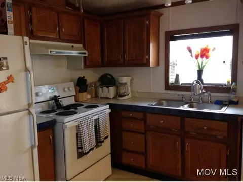 8072 Walker Rd, Walker, WV 26180 photo 5
