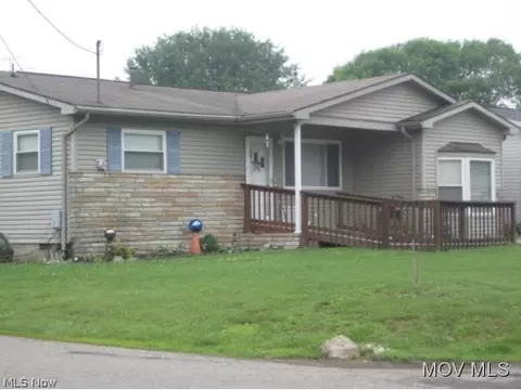2201 Pride Ave, Belpre, OH 45714 photo 10