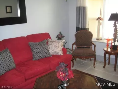 2201 Pride Ave, Belpre, OH 45714 photo 5