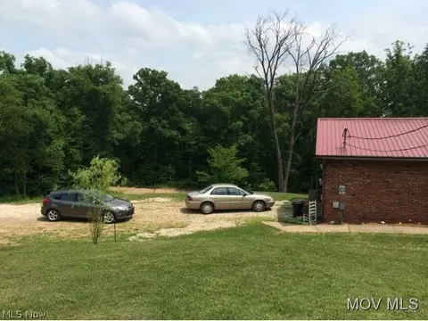 254 Mountain Dew Dr, Williamstown, WV 26187 photo 3