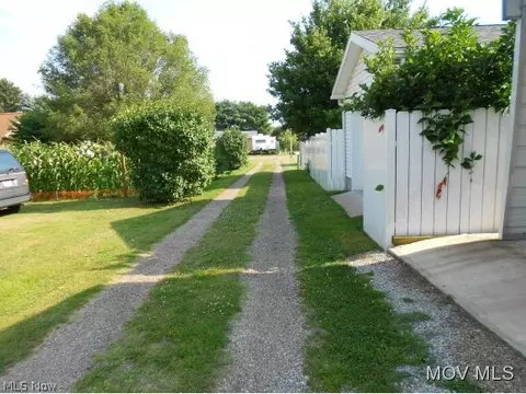 804 Moore Ave, Belpre, OH 45714 photo 20