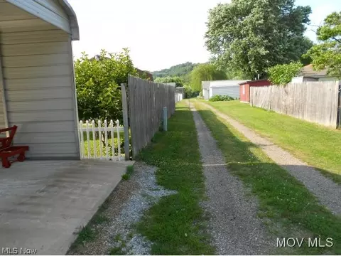 804 Moore Ave, Belpre, OH 45714 photo 21