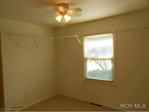 804 Moore Ave, Belpre, OH 45714 photo 6