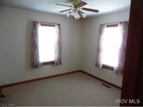 4002 Third Ave, Vienna, WV 26105 photo 7