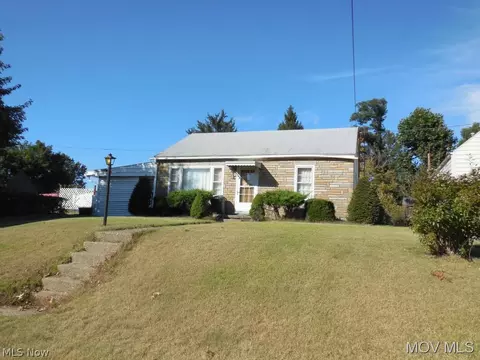 1007 40th St, Vienna, WV 26105 photo 1