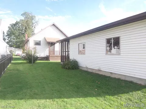 4503 7th Ave, Vienna, WV 26105 photo 10