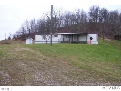 5425 Evansview Rd, Evans, WV 25241 photo 2