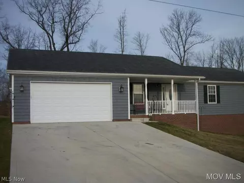 187 Summit Dr, Williamstown, WV 26187 photo 1