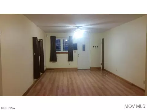 413 59th St, Vienna, WV 26105 photo 3