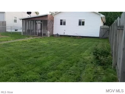 413 59th St, Vienna, WV 26105 photo 8
