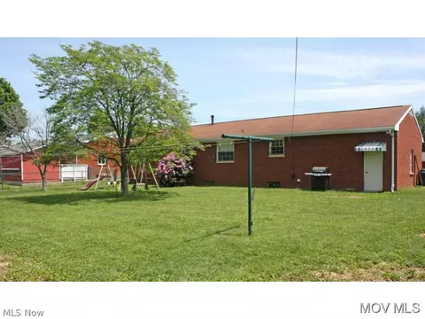 809 Campbell Dr, Belpre, OH 45714 photo 10
