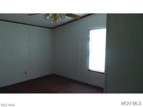 67 Walnut Dr, Waverly, WV 26184 photo 5