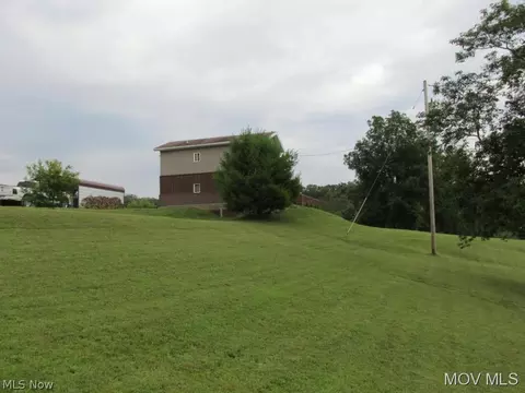 235 Red Barn Rd, Friendly, WV 26146 photo 2