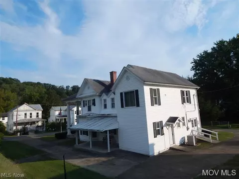 69 Mcgregor St, Cairo, WV 26337 photo 4