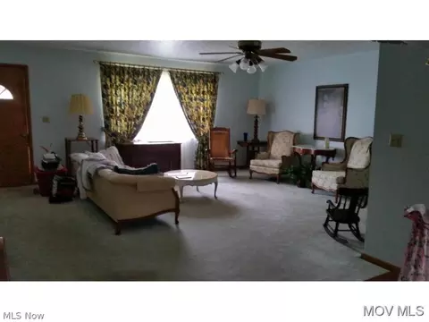 751 Ruble Ave, Belpre, OH 45714 photo 4