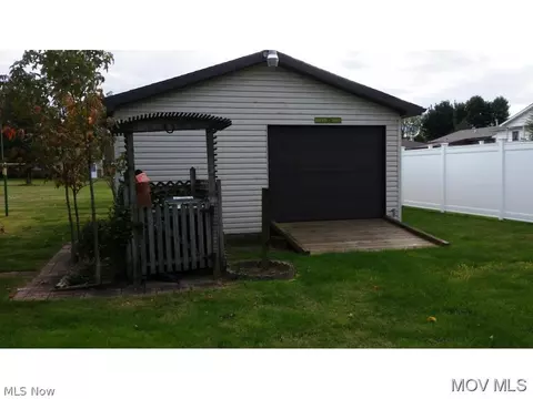 751 Ruble Ave, Belpre, OH 45714 photo 13
