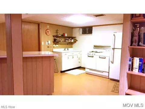 751 Ruble Ave, Belpre, OH 45714 photo 12